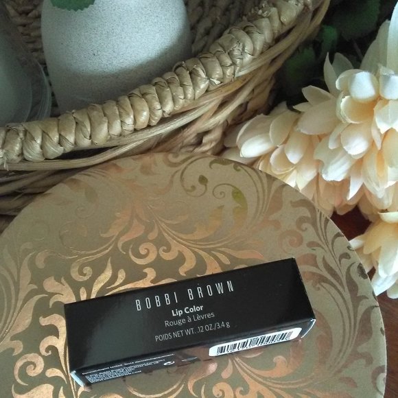 BNIB BOBBI BROWN Lip Color in BEIGE - Picture 2 of 5